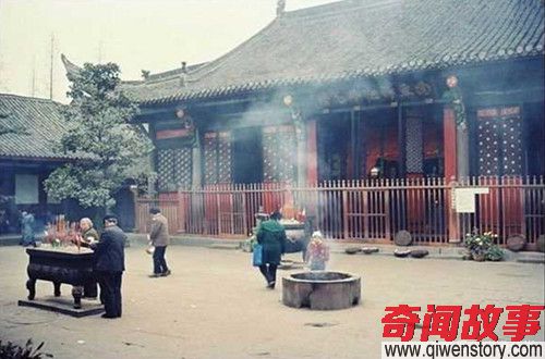 老照片:直击90年代时期的成都市井生活实况