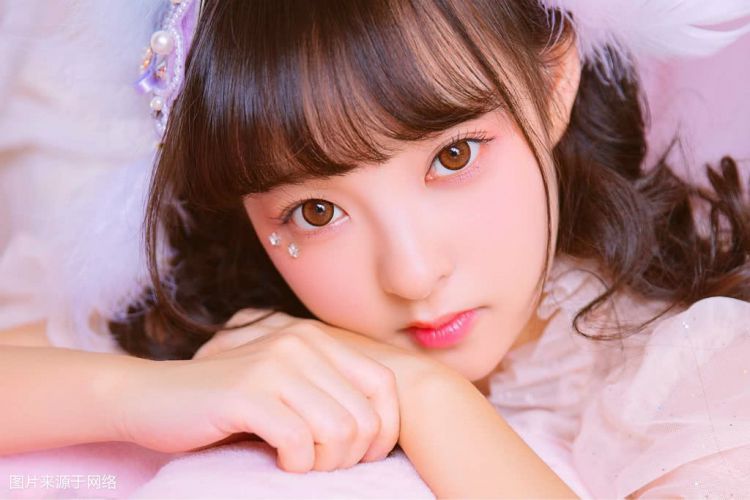 嫉妒别人恩爱，但是嘴上不说的单身星座