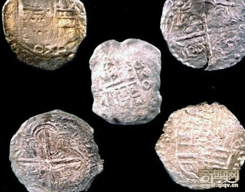 400年前沉船宝藏：大量金条银币