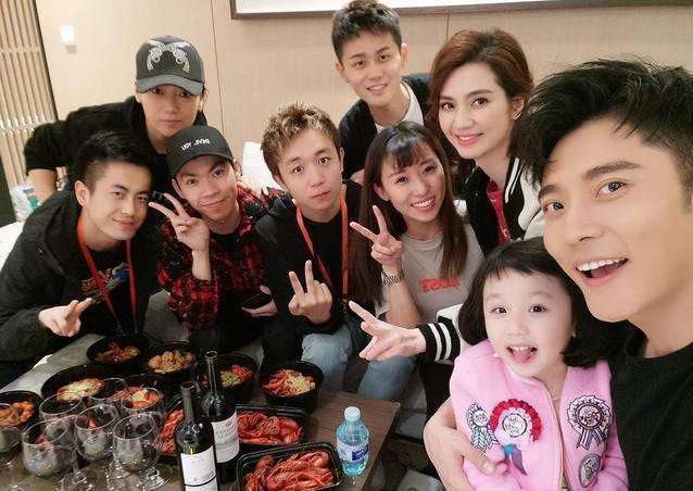 郑秀文马伊琍有权原谅出轨丈夫，但洪欣与张丹峰毕滢博弈有两劣势