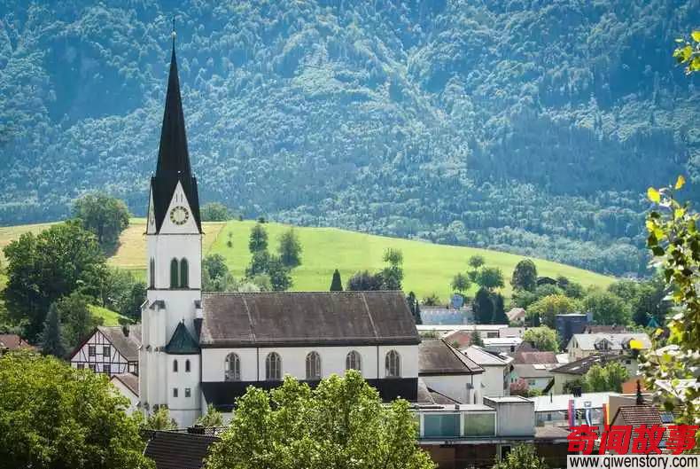 史上最没存在感国家 35万能把整个国家租下来