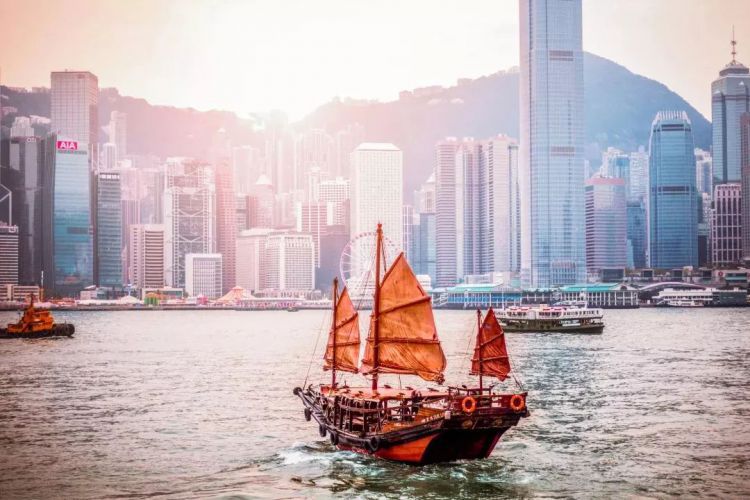 郑和航海三件宝：导航、瓷器、老婆婆