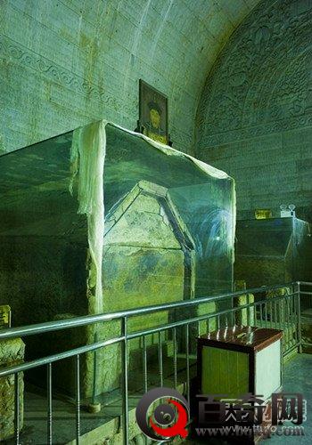 揭秘乾隆陵墓神秘女尸 为何尸身不腐面目如生