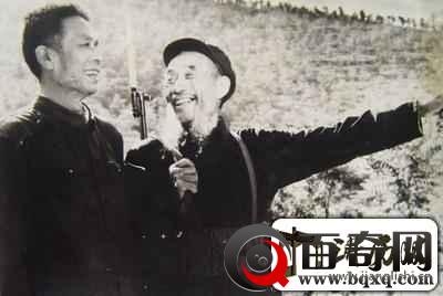 他们一枪未放，竟让鬼子起床就死三人，接着中邪般连杀八名汉奸