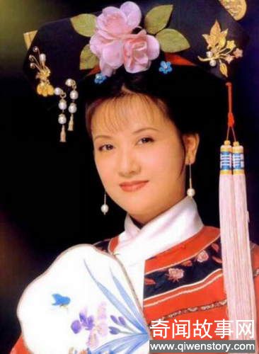 古装剧中清宫旗头造型盘点 赵丽颖清新温婉