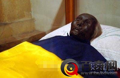 清朝总督段正钢尸体出土 尸身竟然不腐烂