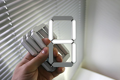 white+white 立体数字时钟 三维立体设计