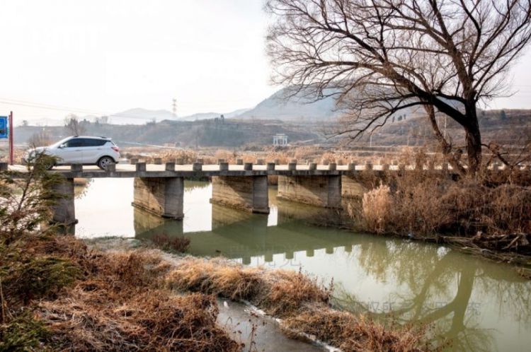 村头夺丰桥河神庙：都是群众捐款修建，修桥多的捐5万少的10元