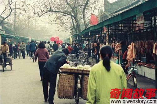 老照片:直击90年代时期的成都市井生活实况