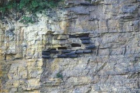 三峡悬棺的千古之谜，悬棺是怎么上悬崖的？