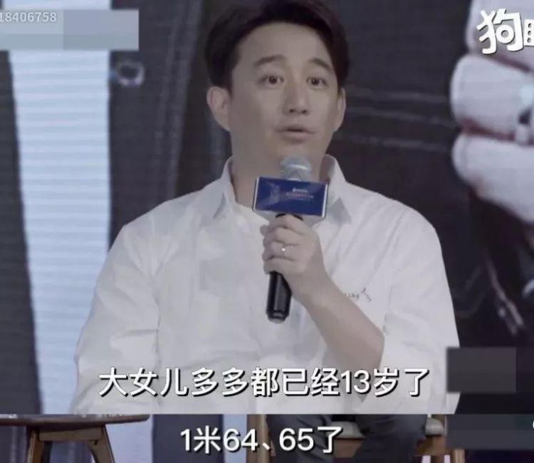 黄磊女儿多多近照曝光，13岁身高直逼超模，大长腿太抢镜了！