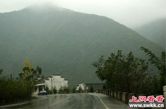 我国的南北分界线是在哪 秦岭以南？