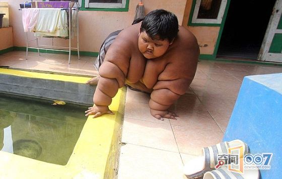 永远饥饿”的男孩