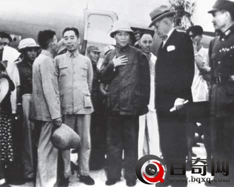 康生因何事情指责朱德“把主席往死路上推”？