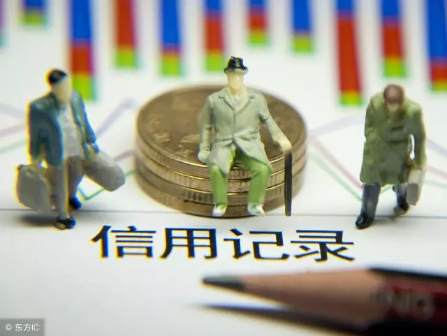 小崔撕范冰冰称有1抽屉合同 媒体-监管部门不能装聋做哑