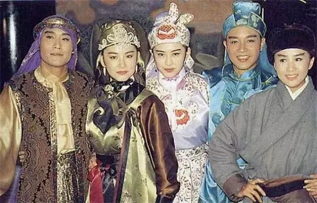 盘点八大搞笑古装港片，张国荣上榜3部，《东成西就》评价最高