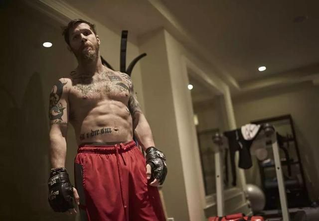 5天9亿票房，今年他最爆，网友：2018最佳男友无疑