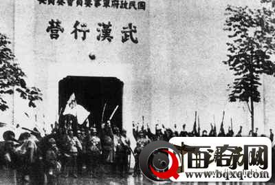 弱国无外交，当年此大学原本要种梅花，日军少将却使樱花占据校园