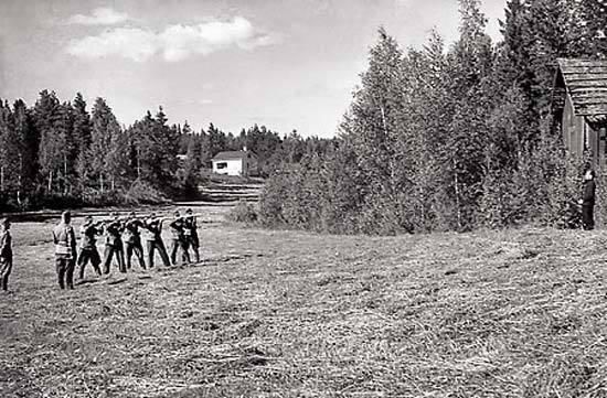 历史上真实的间谍，其实蛮帅的，尤其面对死亡时