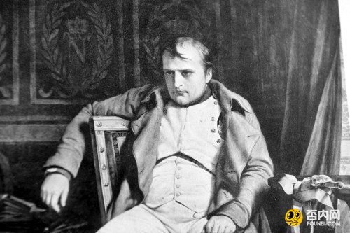 英冒险家曾用潜艇营救拿破仑 情节堪比007