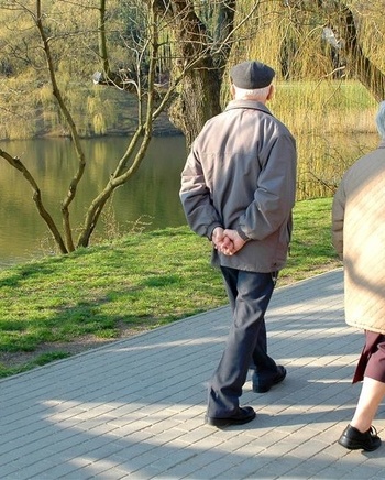 女童腹中生长寄生胎肚大如鼓