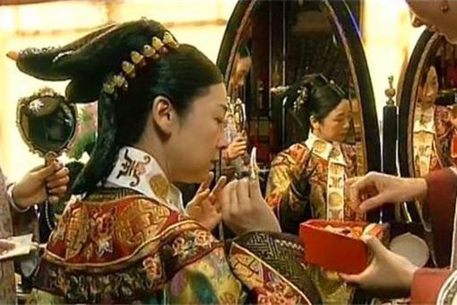 慈禧太后难相处吗-看看李莲英是怎么讨好慈禧的