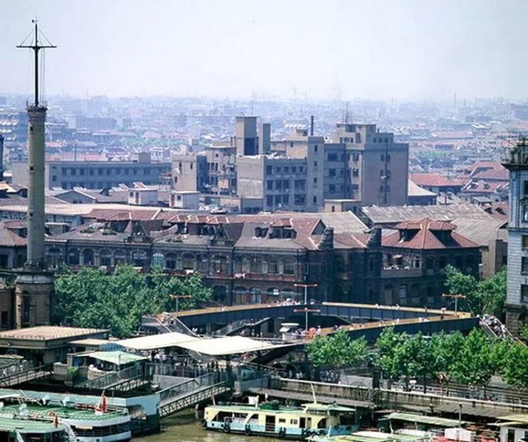 【记忆】曾为轮船保驾护航，外滩信号台你了解多少？