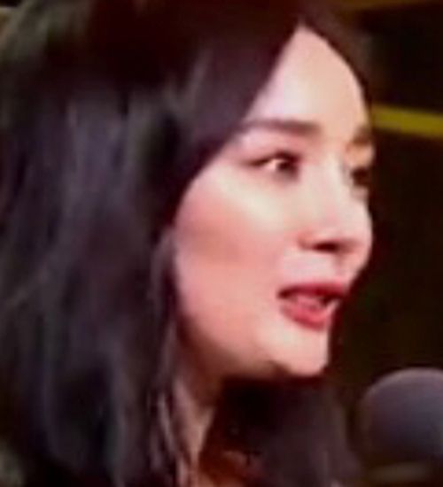 30+的赵丽颖怎么老成这样，女明星都在拼命留住的少女感渐渐消失了