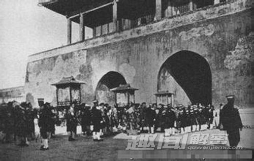 揭落魄皇帝溥仪 苏联战俘生涯之秘事