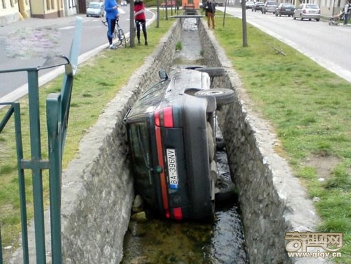 意想不到的车祸现场，诡异