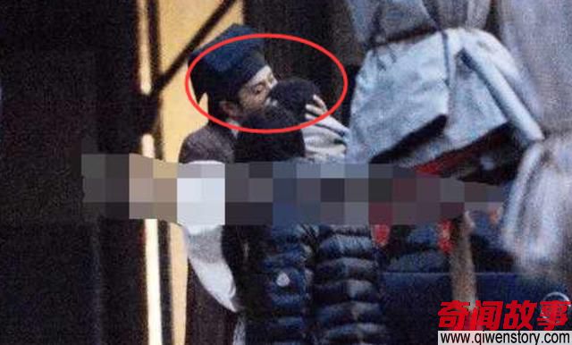 卓伟又被打脸，杨幂探班刘恺威, 大白天的激烈拥吻！_0