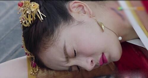 30+的赵丽颖怎么老成这样，女明星都在拼命留住的少女感渐渐消失了