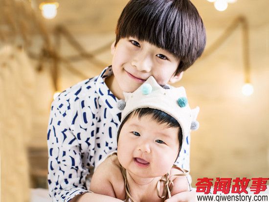 张亮晒与女儿合影，担心女儿太丑，嫁不出去