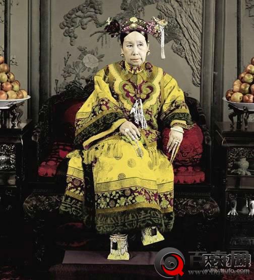 史上著名的十大女强人：最早的竟是她