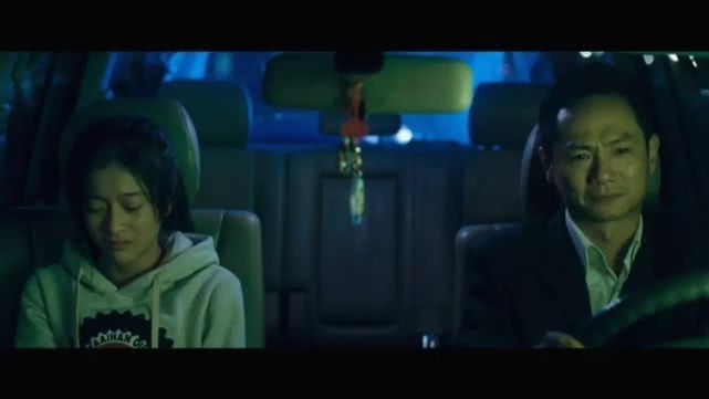 尘封五年终于上映！《狗十三》是一把刺痛中国家庭教育的匕首？