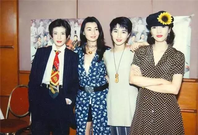 盘点八大搞笑古装港片，张国荣上榜3部，《东成西就》评价最高