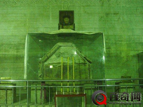 揭秘乾隆陵墓神秘女尸 为何尸身不腐面目如生