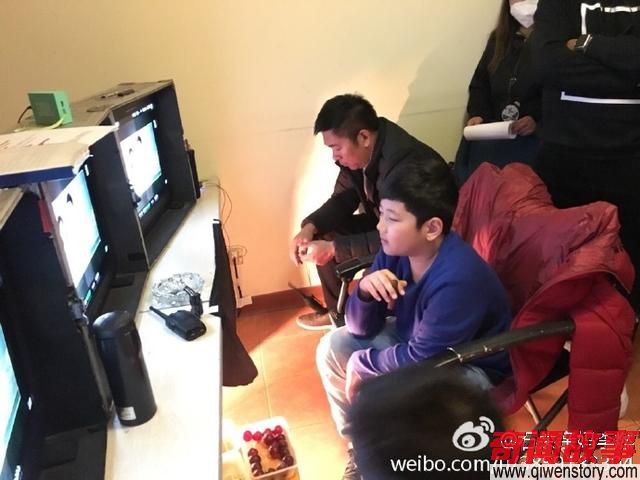 四年不见郭涛儿子石头，除了胖了以外，变化最大的是这个_0