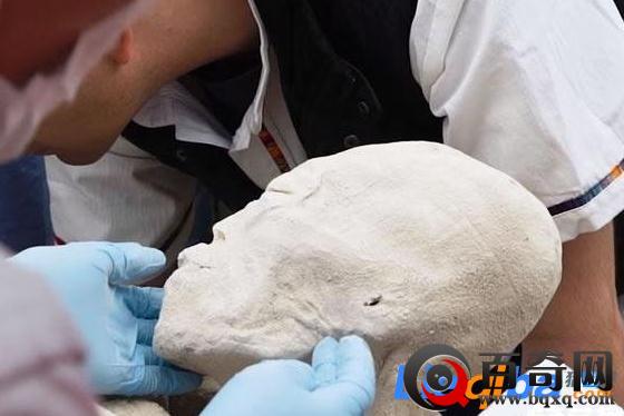 秘鲁发现外星人木乃伊 有3只手指及脚趾