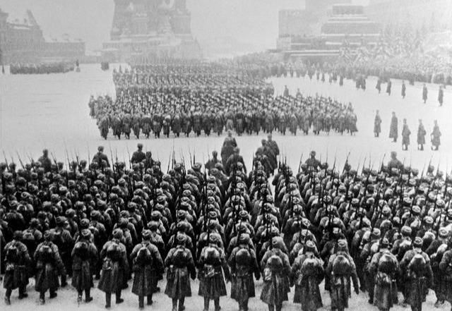 同样的空间换时间,为什么苏军打成击溃战,我军为何达成战略目标