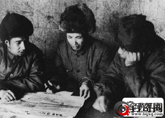 此开国大将常年被头疼折磨不知原因，死后竟在骨灰里发现三个东西