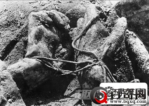 卡廷惨案黑镜头：苏联集体屠杀2万波兰人