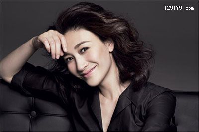 李小冉与新男友领证结婚 与鄢颇分手玩闪婚_0