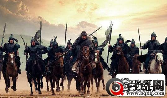 早年进京勤王，成为丞相后却挟令诸侯，曹操到底是曹贼还是忠魂