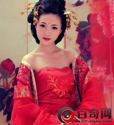 八仙过海传说的由来：7男1女跳海越狱游10公里