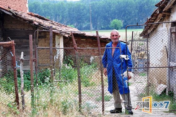 这个村庄本只有3人 他们组团来此隐居