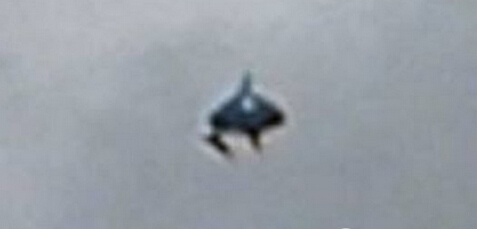 UFO到访 荷兰和英国天空出现蓝色不明飞行物