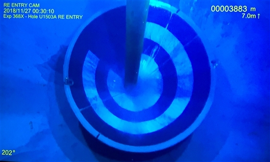 科学家首获南海“出生地”玄武岩样品