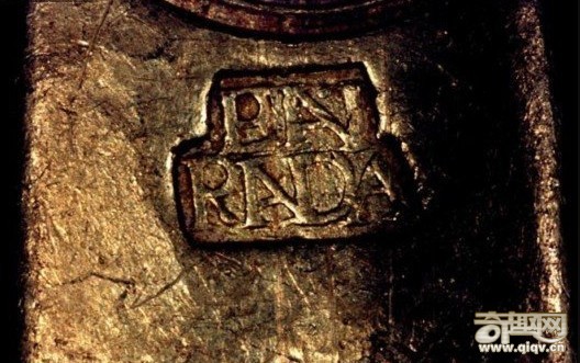 400年前沉船宝藏：大量金条银币