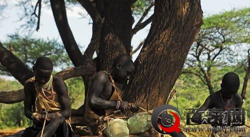 矮人族真的存在吗？中国神秘的穴居地